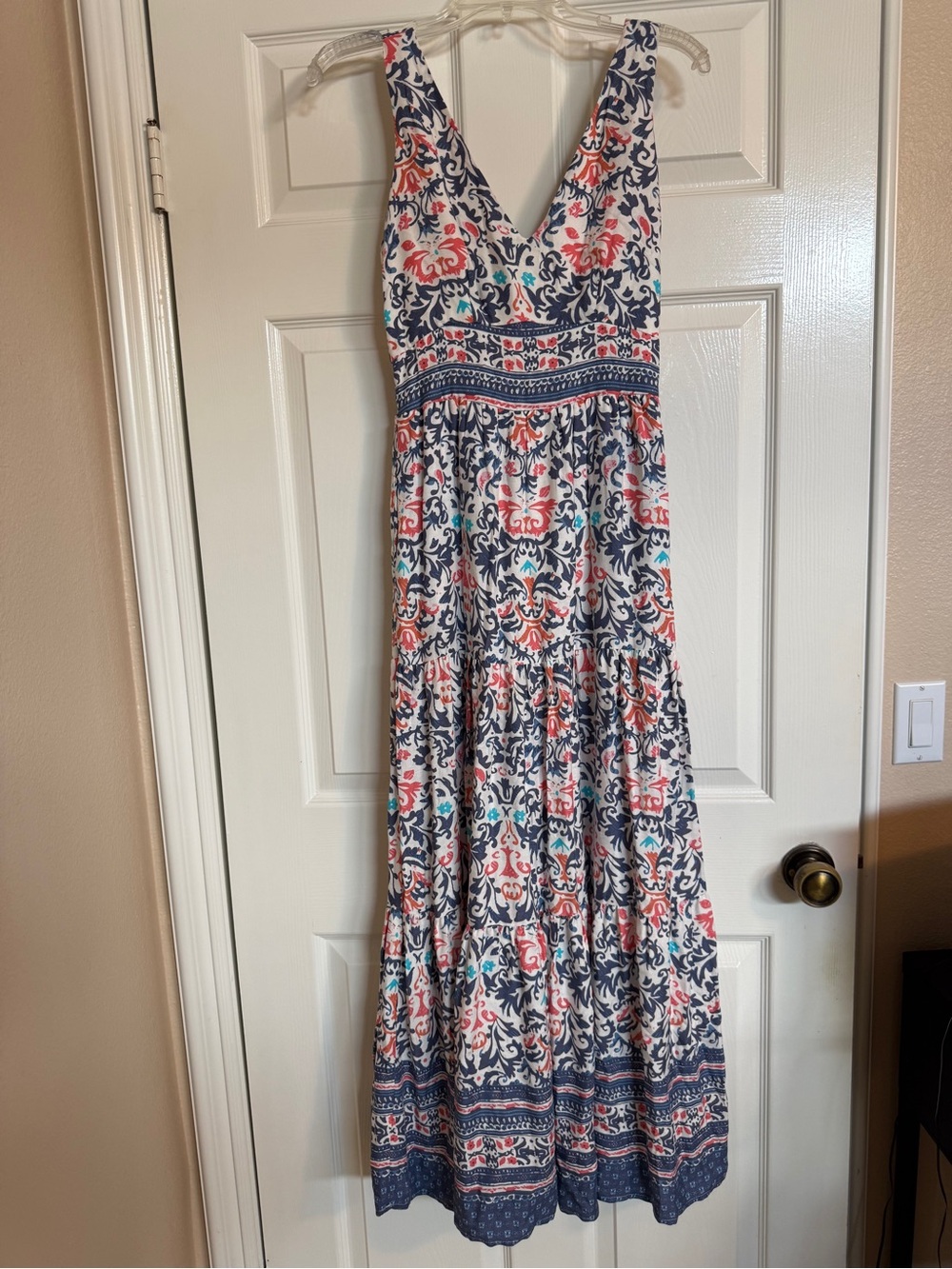 MELLO DAY Sleeveless V-Neck Floral Maxi Dress in Blue White & Coral XS